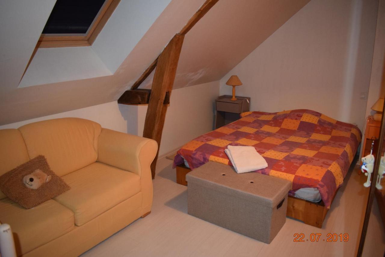 Au Calme Bed & Breakfast Houssay  Phòng bức ảnh